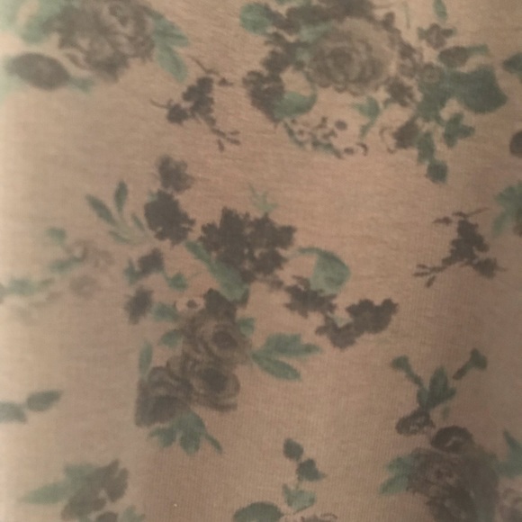 🔅3/30$🔅Kaki floral pants - Picture 2 of 2